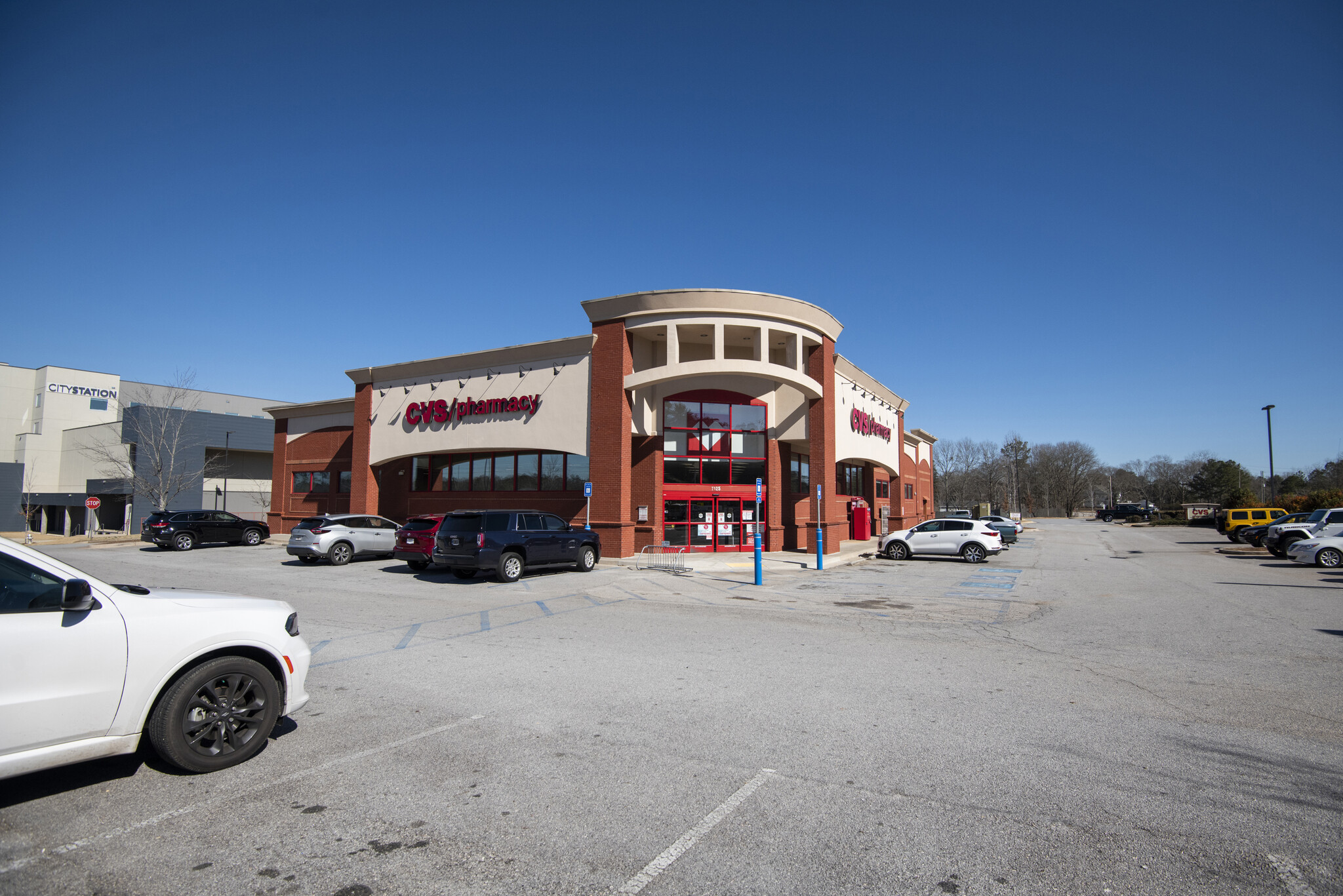 Avison Young brokers $4.9 million sale of single-tenant retail property occupied by CVS in Carrollton, GA