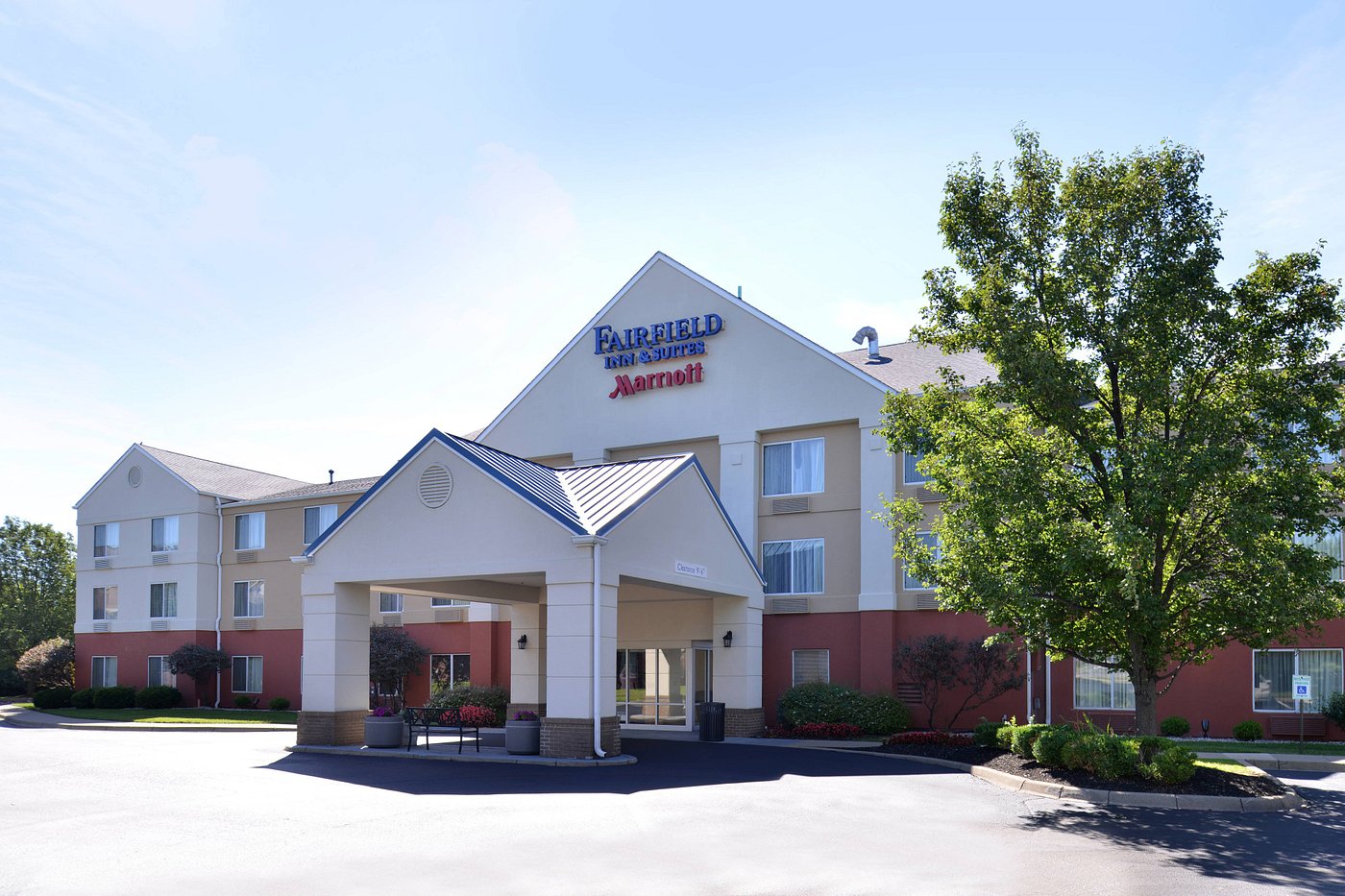 Hospitality Group Lists Select-Service Hotel in Kentucky MSA